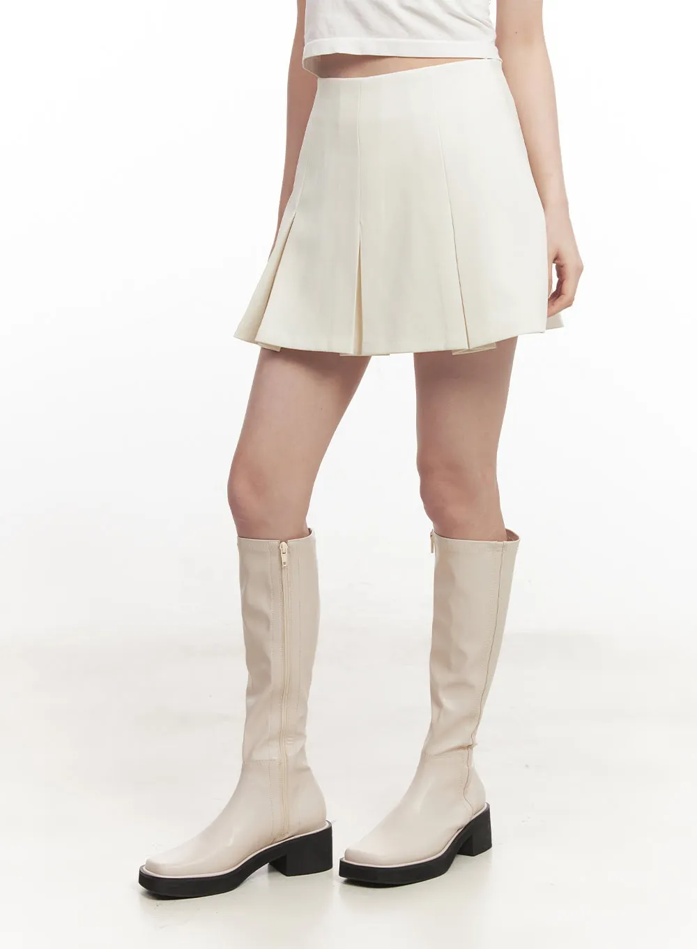 Essential Pleated Mini Skirt CA502