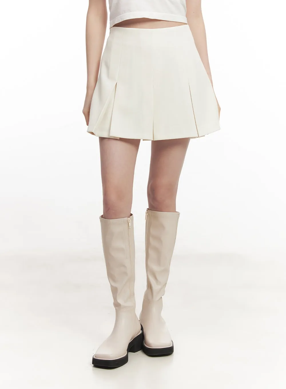 Essential Pleated Mini Skirt CA502