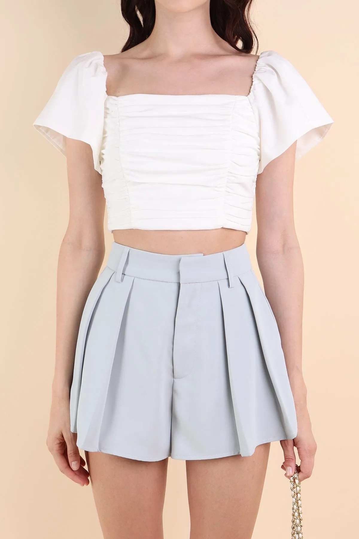LUCERNE PLEATED SHORTS IN MINT SKY